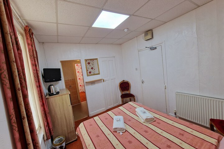 Room 10 of 63