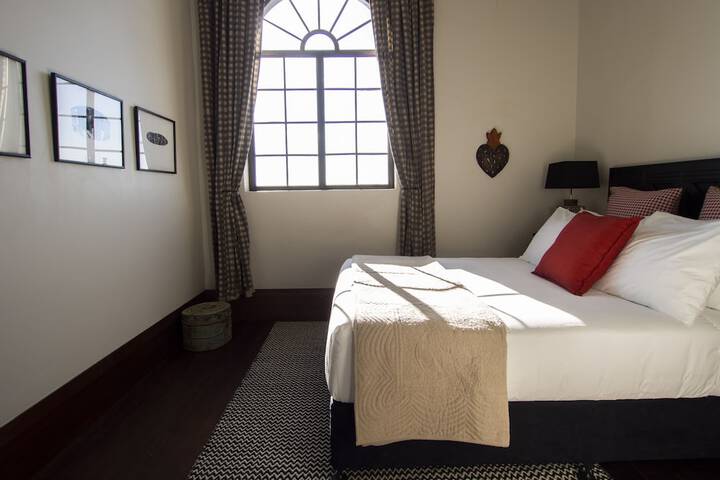 Room 6 of 61