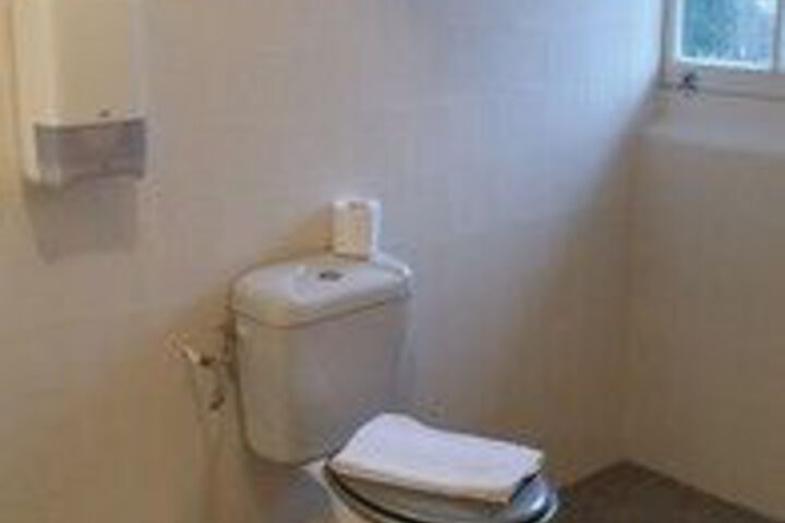 Room 9 of 69