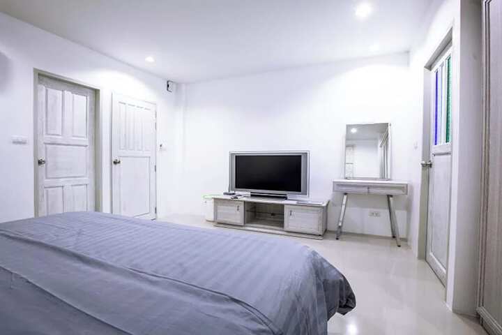 Room 19 of 59