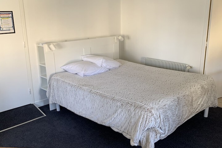 Room 9 of 59