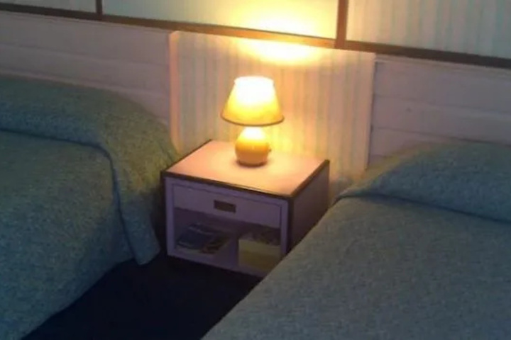 Room 2 of 5