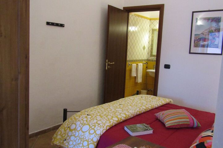 Room 19 of 32