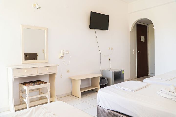 Room 21 of 50