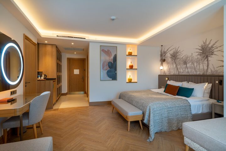 Room 16 of 251