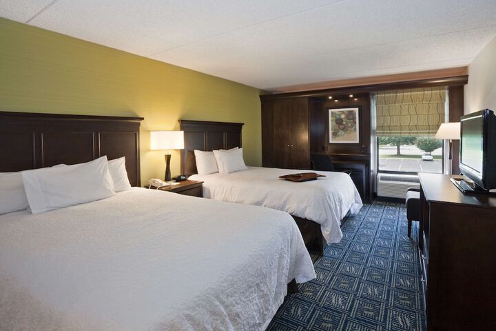 2 Double Beds (2 of 7)