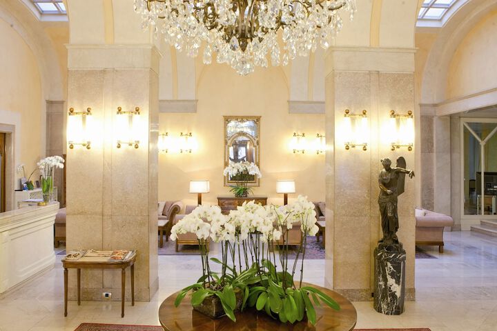 Hotel Interior 9 of 94