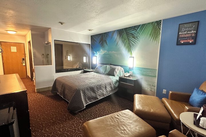Room 15 of 66