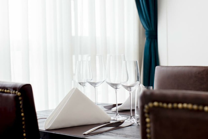 Dining 80 of 108