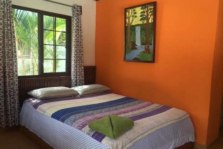 Room 4 of 48