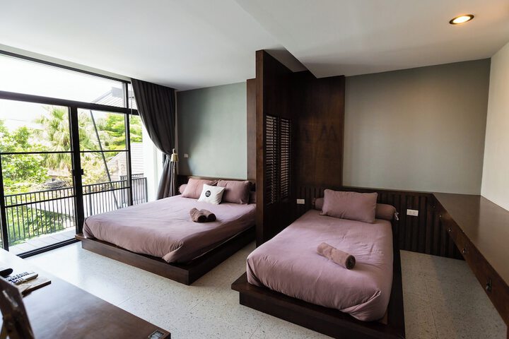 Room 50 of 94