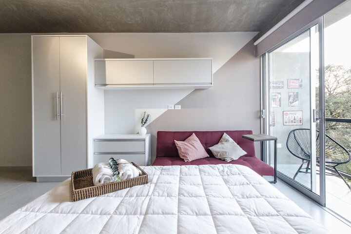 Room 12 of 33