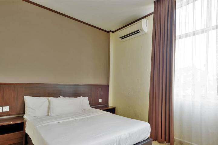 Room 16 of 35
