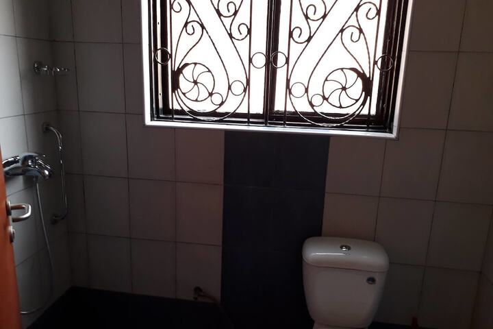 Room 13 of 21
