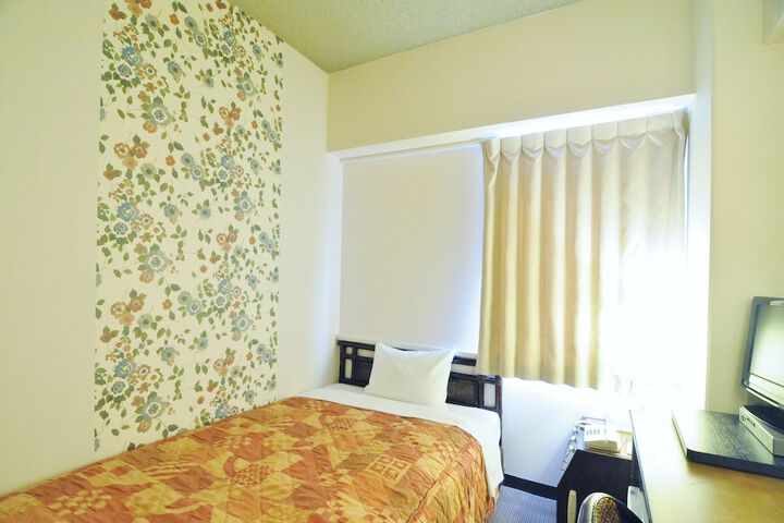 Room 6 of 41