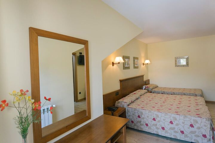 Room 2 of 175