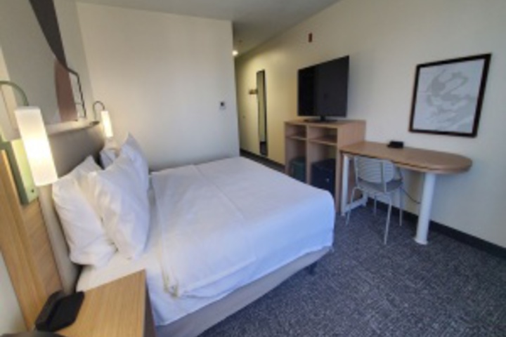Room 93 of 336