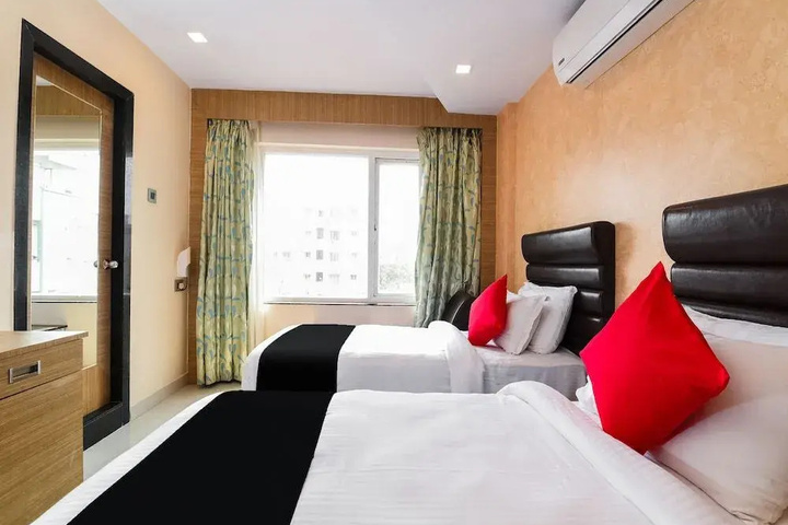 Room 7 of 17
