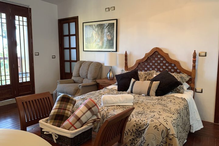 Room 17 of 230