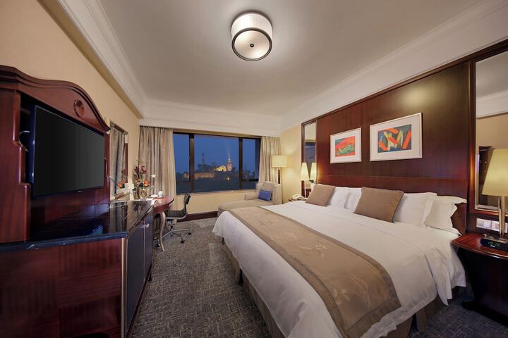 Room 13 of 75