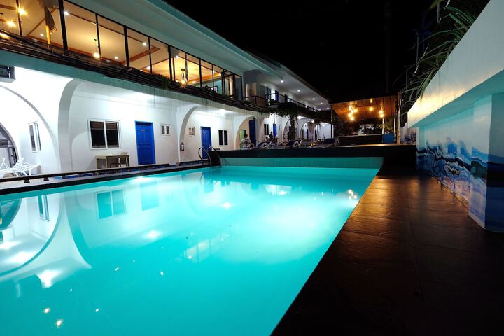 Pool 67 of 125