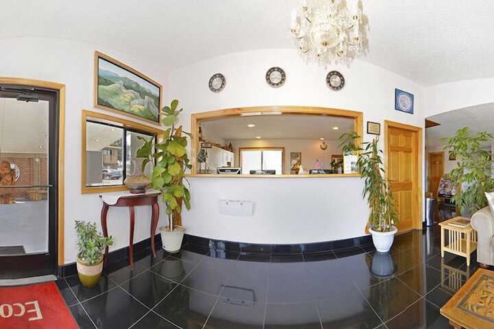 Hotel Interior 8 of 58