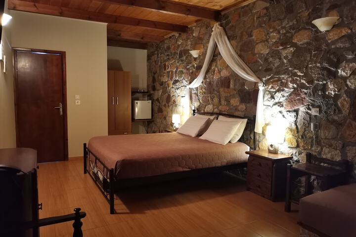 Room 9 of 52