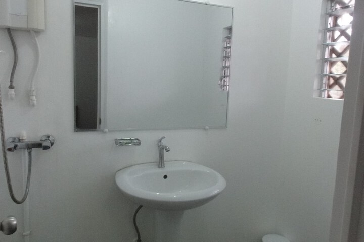 Room 28 of 85
