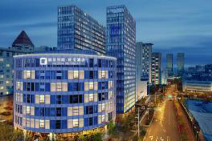 Licheng Bieyuan·Meibao Hotel (Shilaoren Beach Sports Center Branch)