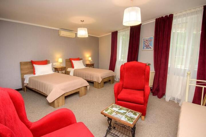 Room 4 of 50