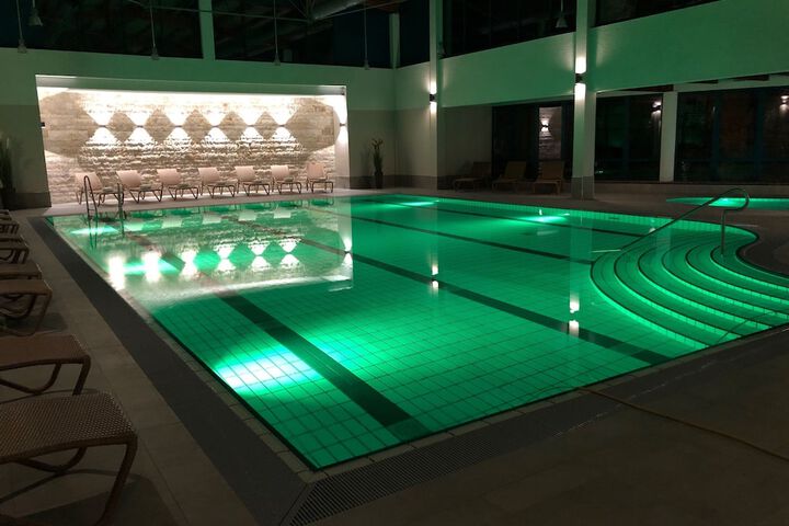 Pool 61 of 123