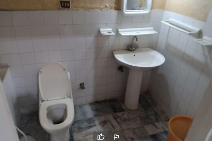 Room 7 of 7