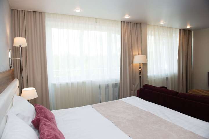 Room 15 of 50