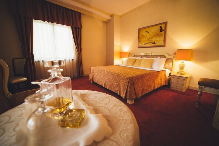 Room 9 of 54