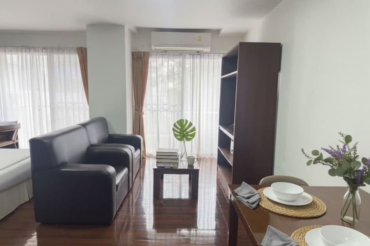 Room 4 of 38
