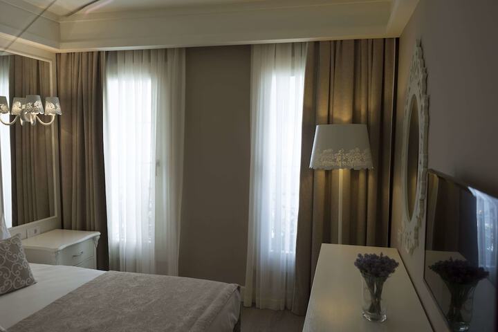 Room 60 of 97
