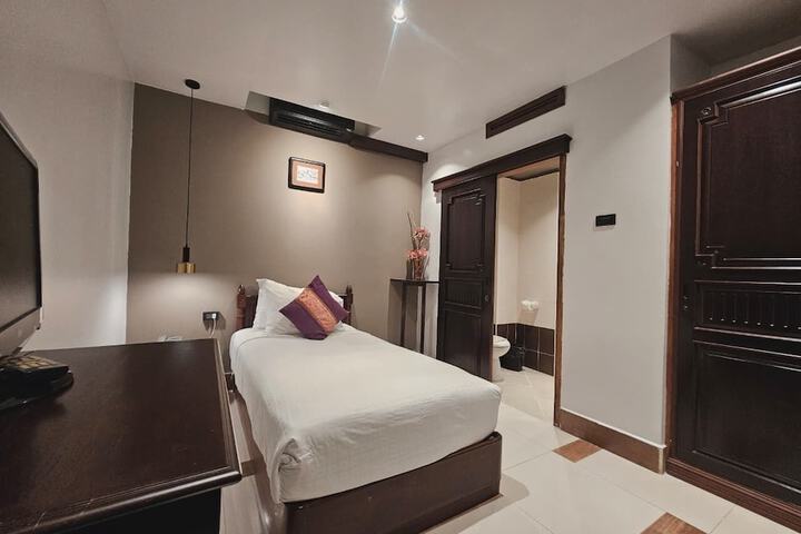Room 54 of 110