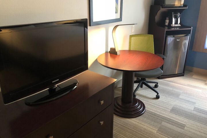 Room 13 of 41