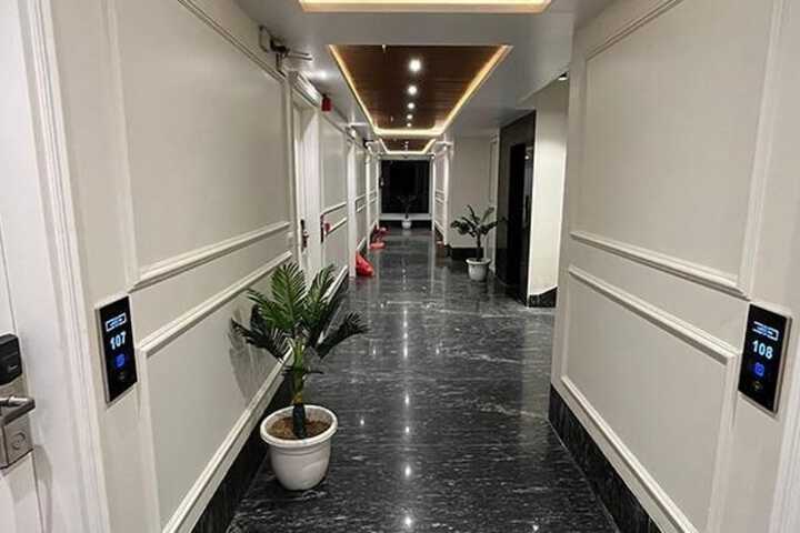 Hotel Interior 4 of 22