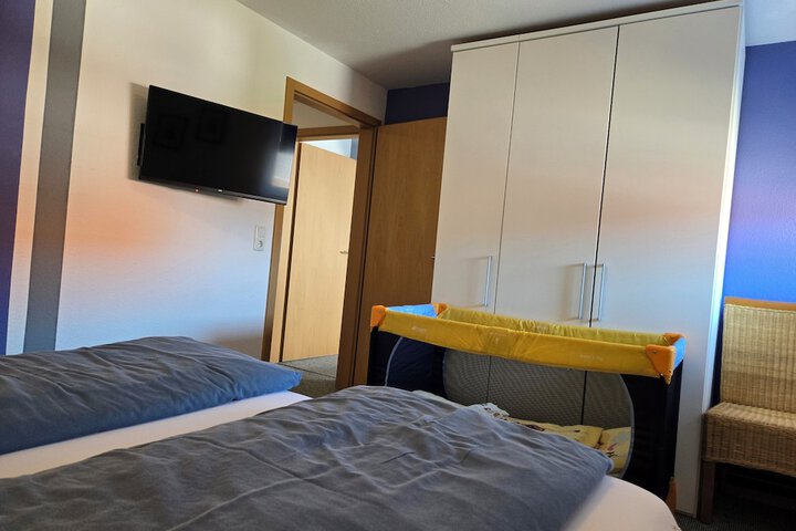 Room 2 of 29