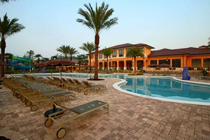 Pool 5 of 8