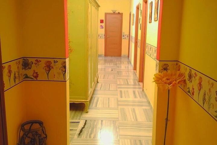 Ballroom/Hall 133 of 140