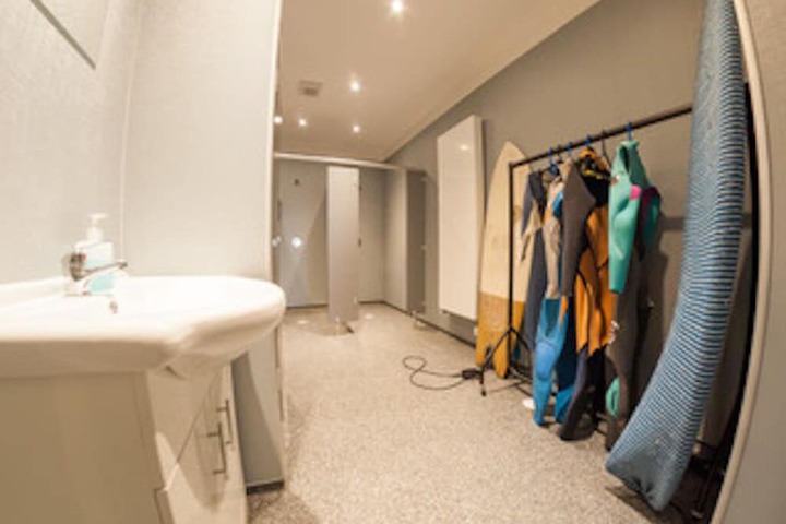 Room 8 of 22