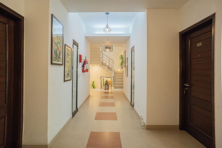 Guest Lobby