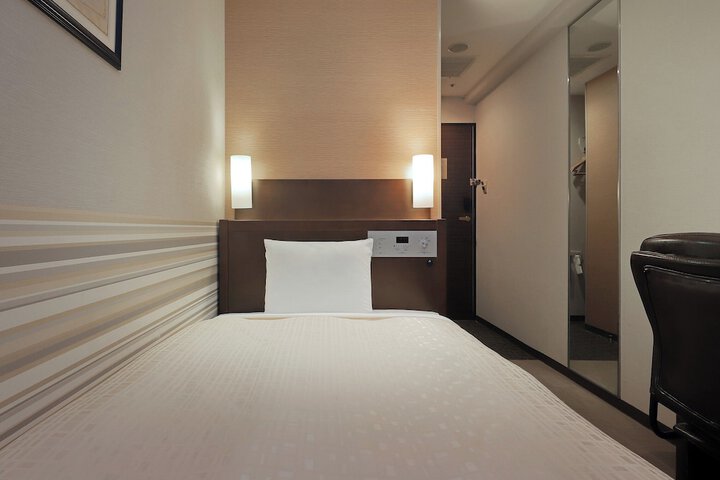 Room 12 of 58