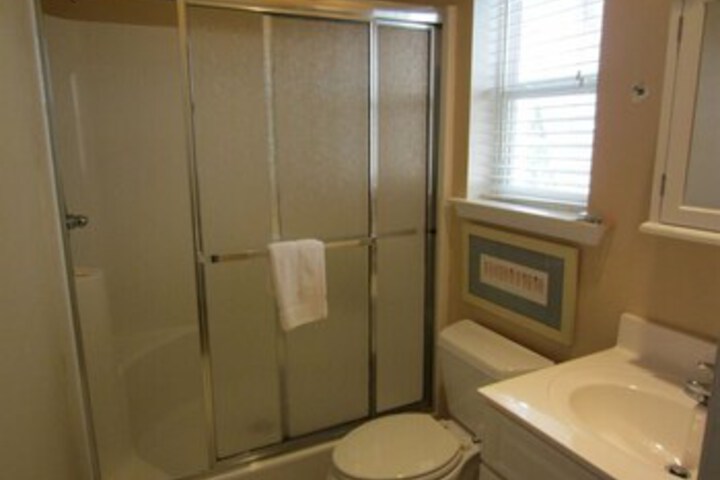 Room 10 of 44
