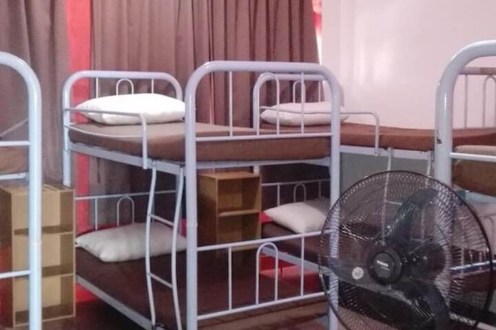 Room 12 of 50
