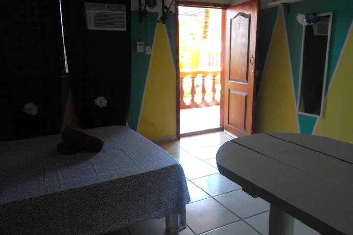 Room 19 of 73