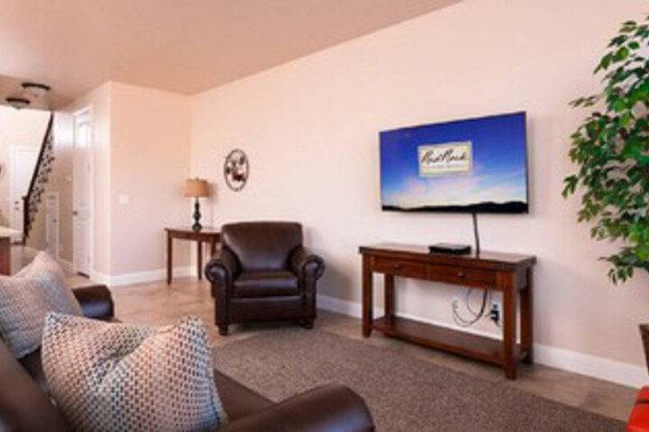 Room 4 of 48