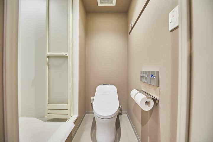 Room 34 di 60